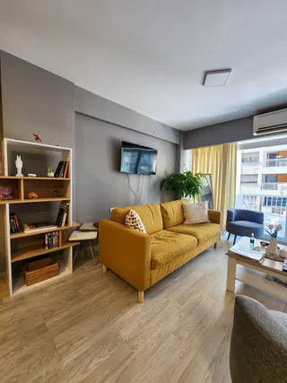 Sirius Psikoloji İzmir ofisindeki oturma alanı